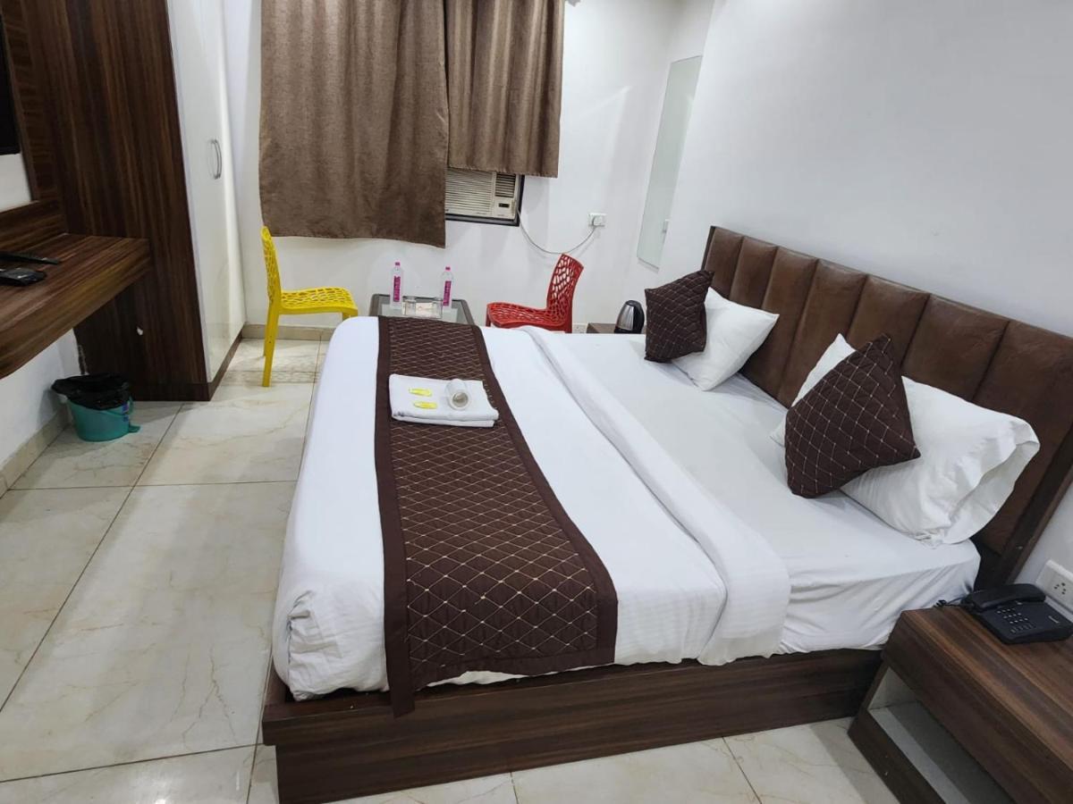 Ivy Plaza Luxury Hotel New Delhi