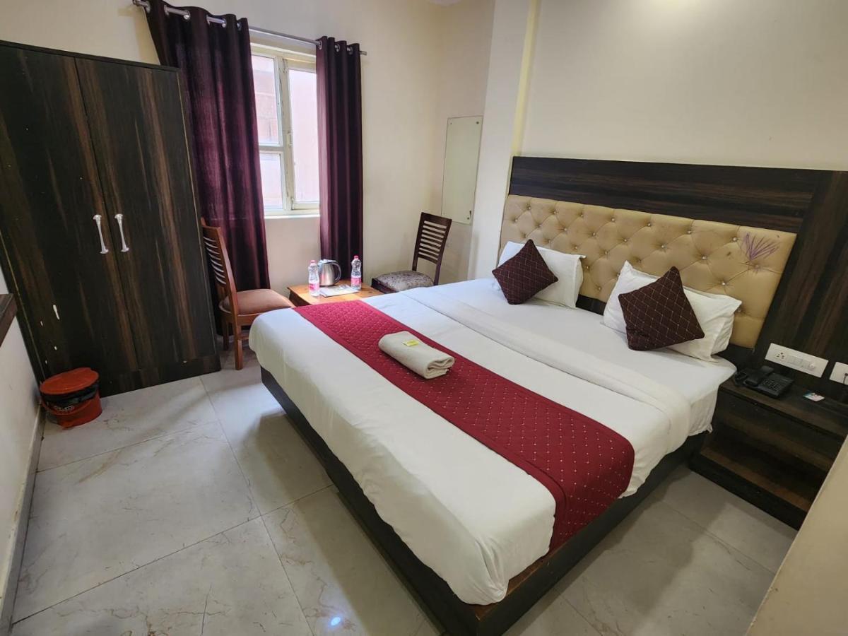 Hotel Ivy Plaza Luxury New Delhi